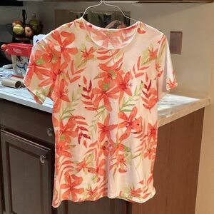 Women’s Size L Coral Bay Floral Tee
